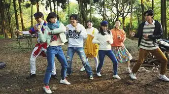 岁月深浅,藏不住青春的眉眼
