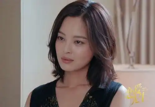 高冷女神辛芷蕾跑龙套8年,把欲望写在脸上,想红背后令人泪目