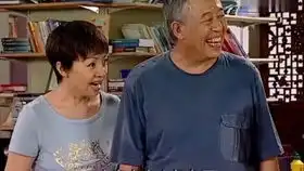 家有儿女为了送走土味镜框,一家人绞尽脑汁请胖婶来助力