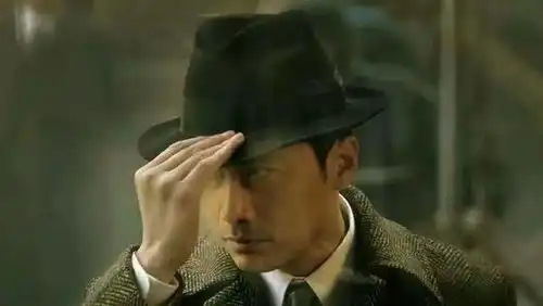 精彩不输潜伏,这部剧凭庭审一集便可列谍战剧前五
