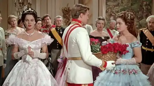 历史上的茜茜公主为什么痴迷美容和瘦身她能掌控的只有她自己
