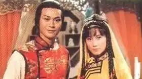 书剑恩仇录中的陈家洛最后和霍青桐在一起了吗
