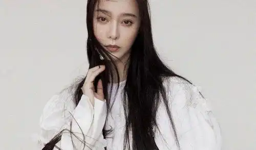 范冰冰转发11年前剧照,角色与本人命运相似,经历低谷复出路难走