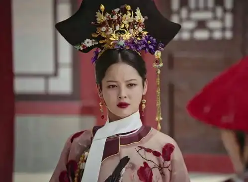 撕逼脸的辛芷蕾只贴了一个双眼皮贴就秒变宋慧乔