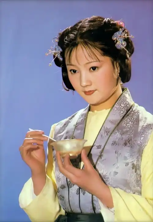 87红楼梦隐藏的五位大美女,小配角戏份少,个个颜值不输黛钗
