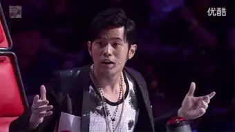 拥抱太阳的月亮