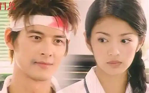 偶像男星官宣恋情女友小其19岁,早前绯闻太多被斥责花心