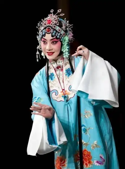 将京剧名家p成鬼真不合适,李胜素史依弘杨磊太冤了