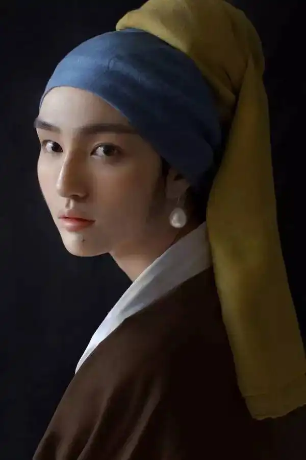 她24岁雌雄同体,如今他剪断长发.....依旧美如画
