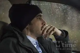 心中有座坟,葬着爱和仁