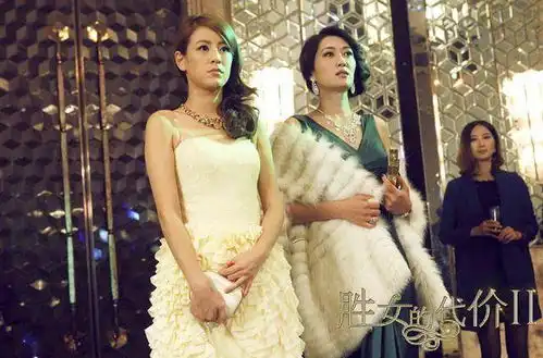 她因贪恋外国人嫁入伪豪门,被骗走4亿财产,今50岁还要靠露还债
