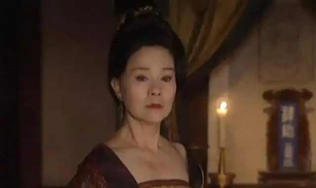 大明宫词贺兰以为凭美貌可打垮武则天,可唐高宗却给了致命一击
