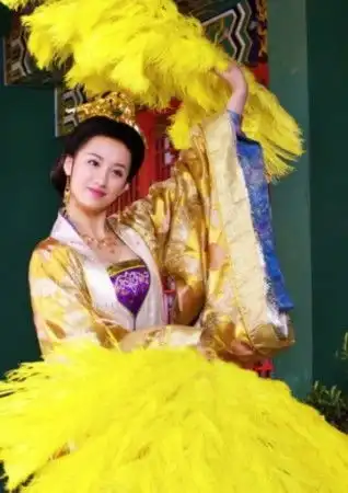 后宫火热播映吕一谭耀文过招步步惊心