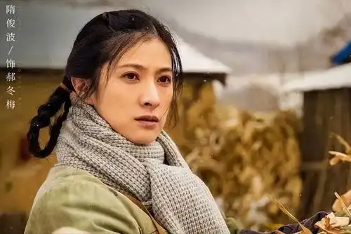 隋俊波错过靳东,转身嫁给父亲看准的女婿,44岁被婆家宠成公主
