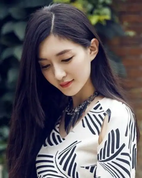 你只知道她是胡歌的前女友,却不知道她是这样的江疏影