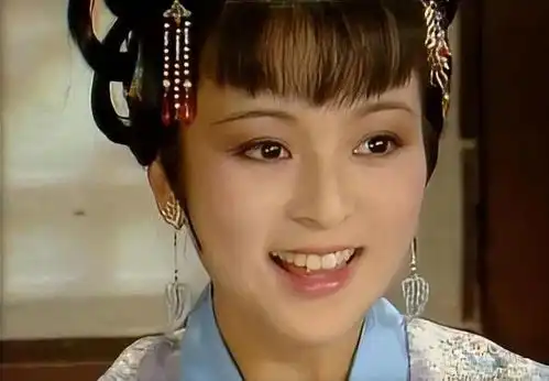 87红楼梦12金钗演员今昔对比,个个经历波折,有人56岁仍单身
