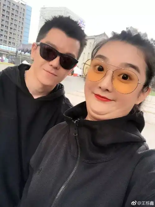 如何丧心病狂的秀恩爱陈妍希奶茶妹妹孙俪教你最佳姿势