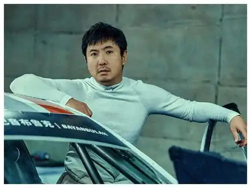 飞驰人生2反转意料,暗藏8细节击中观众内心,值得深思