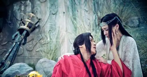 古剑奇谭开机旧照流出,李易峰怎么可以那么嫩
