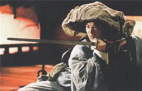 1992年,徐克拍完笑傲江湖2,金庸朋友照做,小说不卖你了
