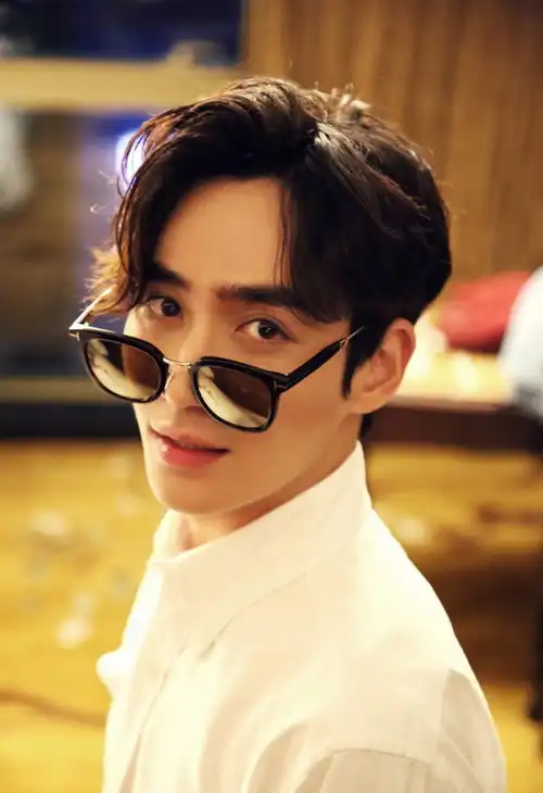 朱一龙何开心剧照平宁