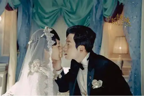 李一桐半妖倾城发展轨迹如周迅