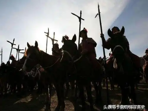 他手握几十万大军,却因愚忠而死,让弟弟捡了个皇位,改变了历史
