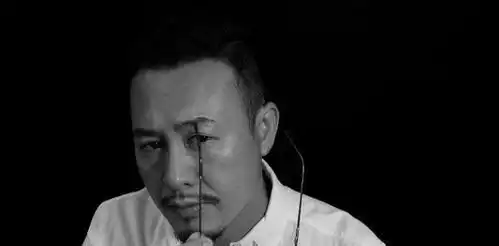 隐秘的角落老戏骨张颂文回应今年依然在老家买不起房