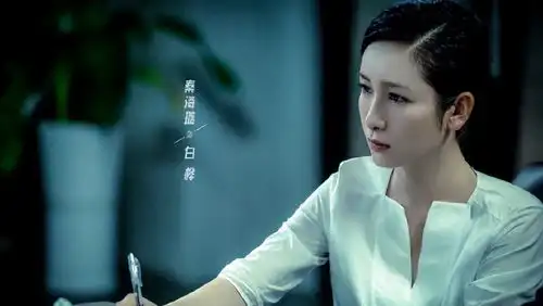 当硅胶脸混入刑侦剧,五官僵硬,像个假人,被天然脸降维打击