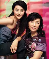 女明星极品妈妈赵薇吻婆婆港澳频道