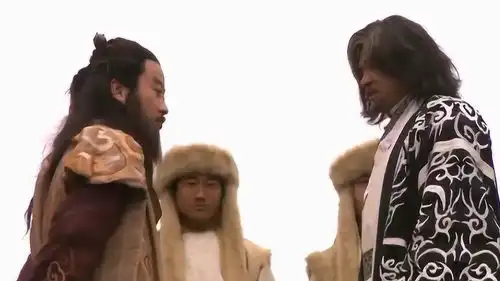 射雕英雄传裘千仞纵身一跃险些把船震翻,连欧阳锋都感叹不已
