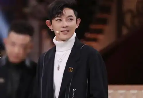 塌房十多年后被本人公开敖犬自曝恋情信息量过大,他们全团沦陷