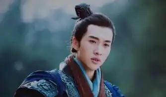 请问公子成蛟与秦始皇的关系
