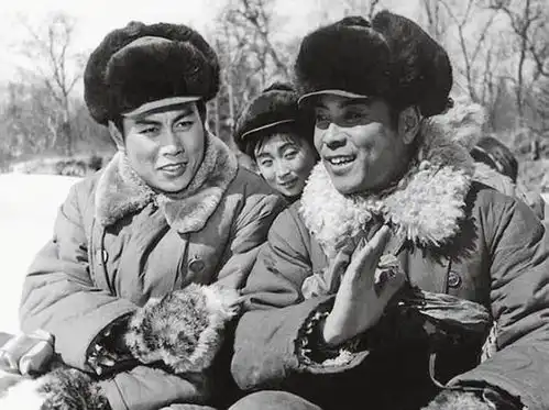 林海雪原是怎么变成智取威虎山的
