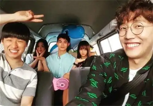 戏里是配角,戏外是人生赢家,韩剧金牌配角姜其永的生活羡煞旁人

