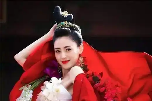 剧组可以穷到什么地步还记得太子妃升职记的鼓风机和双世宠妃的丫鬟吗
