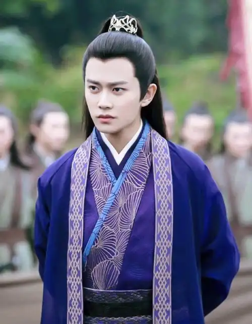 肖战演活了魏无羡,任嘉伦演活了陆绎,这些角色也没有人可以替代