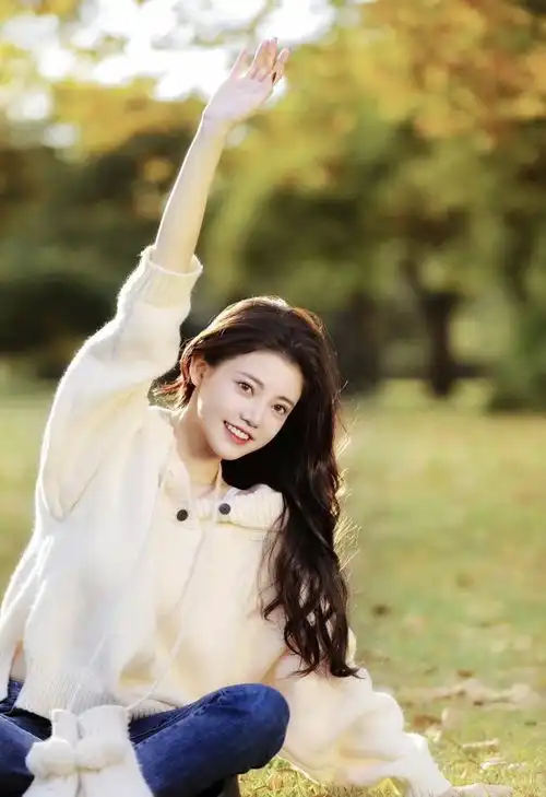 长月烬明里的小狐狸孙珍妮,私服穿搭温柔而治愈,快来pick吧
