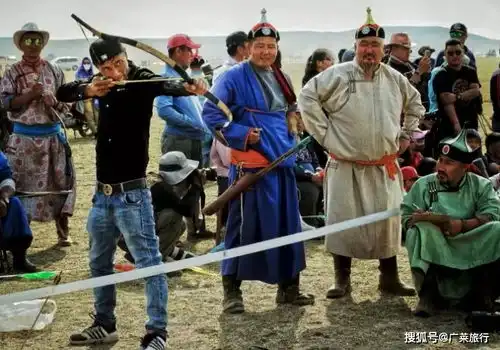 新疆巴音布鲁克去飞驰人生爆燃赛道,见见真实的你