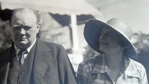 丘吉尔的上位史靠前女友当上商业大臣,靠老婆坐上首相之位