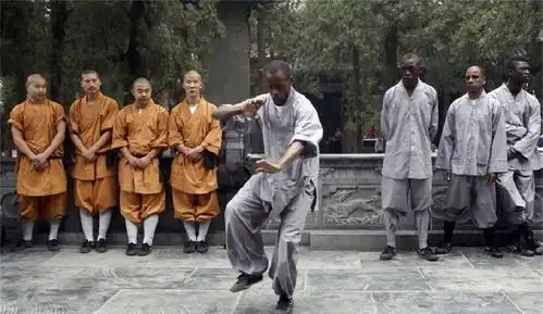 中国第一座升国旗的名寺名气堪比省会,千年来第一次升国旗