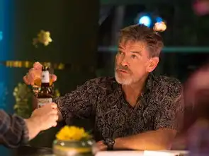 皮尔斯潜入泰国力挺忐忑导演新作
