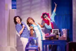 妈妈咪呀高端再现百老汇经典江城这个冬天不太冷