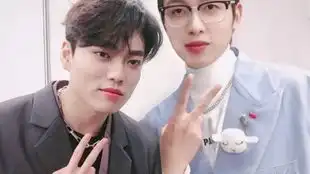 当花少北和某幻演绎韩剧名场面爱的迫降德鲁纳酒店三流之路举重妖精金福搞笑向大晚上的不能我一个人笑裂开