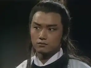 曾与刘德华梁朝伟齐名,当红之际却下海经商,如今59岁再度爆红