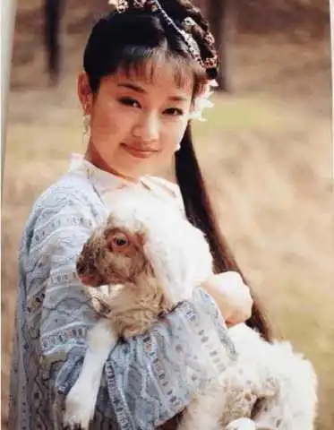 马伊琍晒紫薇剧照,女神范十足
