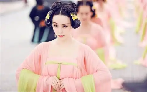 武则天晚年不爱打扮很邋遢,后因病逝世,专家没那么简单
