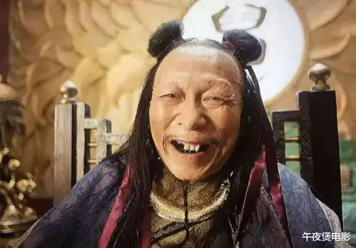 30之后进入北电,曾经和黄晓明是同学,现在他的生活却是这样