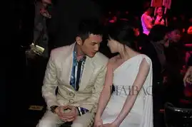 冯绍峰倪妮甜蜜照盘点戏里戏外无处不恩爱