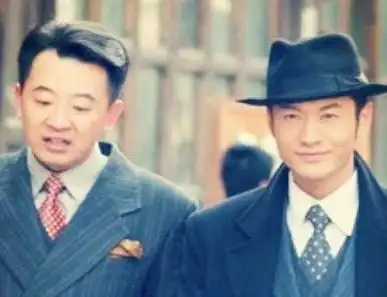 黄海波审讯照证身高缩水黄晓明与其同高躺枪